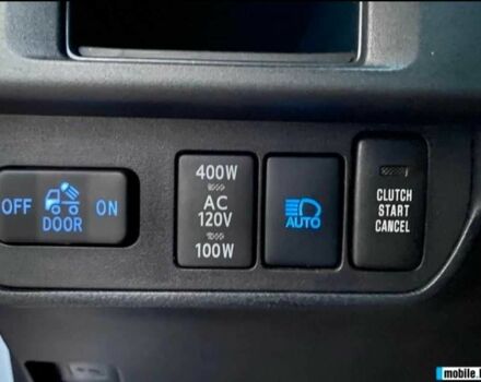 Белый Тойота Такома, объемом двигателя 2.7 л и пробегом 67 тыс. км за 14000 $, фото 5 на Automoto.ua