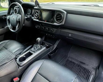 Белый Тойота Такома, объемом двигателя 3.5 л и пробегом 41 тыс. км за 14000 $, фото 6 на Automoto.ua