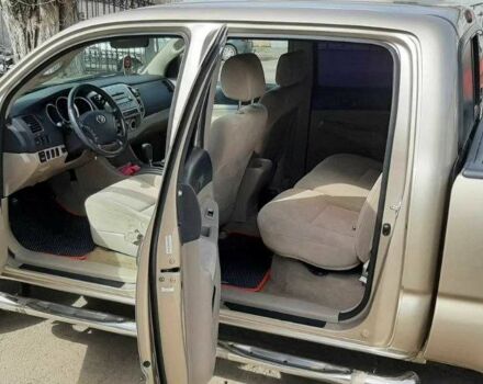Бежевый Тойота Такома, объемом двигателя 4 л и пробегом 182 тыс. км за 11200 $, фото 2 на Automoto.ua
