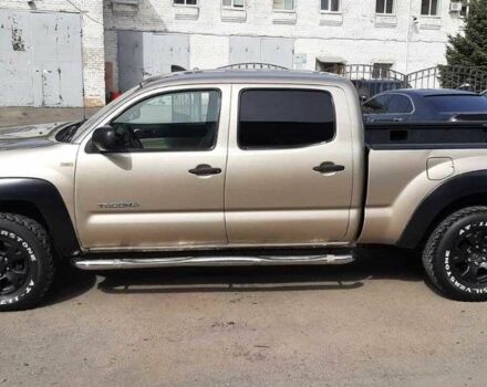 Бежевый Тойота Такома, объемом двигателя 4 л и пробегом 182 тыс. км за 11200 $, фото 8 на Automoto.ua