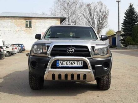 Бежевий Тойота Такома, об'ємом двигуна 4 л та пробігом 182 тис. км за 11200 $, фото 1 на Automoto.ua