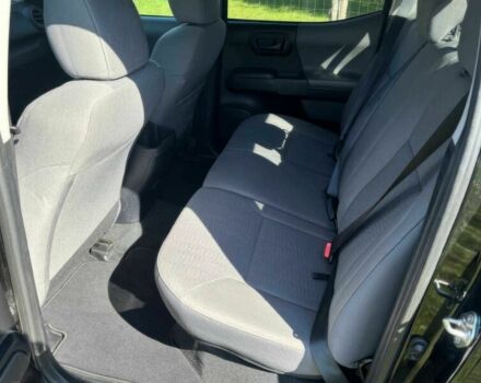 Чорний Тойота Такома, об'ємом двигуна 2.7 л та пробігом 38 тис. км за 10400 $, фото 9 на Automoto.ua