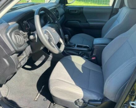 Чорний Тойота Такома, об'ємом двигуна 2.7 л та пробігом 38 тис. км за 10400 $, фото 6 на Automoto.ua