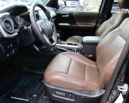 Черный Тойота Такома, объемом двигателя 3.5 л и пробегом 42 тыс. км за 10400 $, фото 8 на Automoto.ua