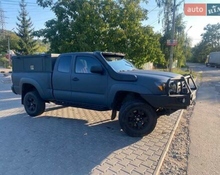 Серый Тойота Такома, объемом двигателя 3.96 л и пробегом 237 тыс. км за 27990 $, фото 2 на Automoto.ua