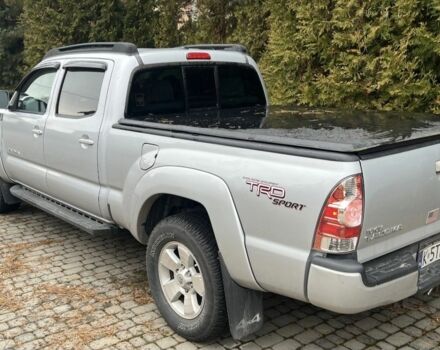 Серый Тойота Такома, объемом двигателя 4 л и пробегом 227 тыс. км за 4506 $, фото 3 на Automoto.ua
