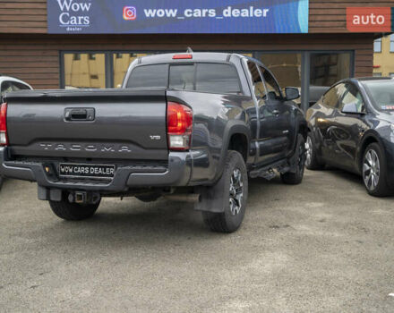 Сірий Тойота Такома, об'ємом двигуна 3.46 л та пробігом 55 тис. км за 24900 $, фото 12 на Automoto.ua