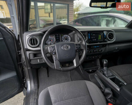 Сірий Тойота Такома, об'ємом двигуна 3.46 л та пробігом 55 тис. км за 24900 $, фото 27 на Automoto.ua