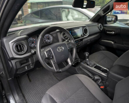 Сірий Тойота Такома, об'ємом двигуна 3.46 л та пробігом 55 тис. км за 24900 $, фото 23 на Automoto.ua