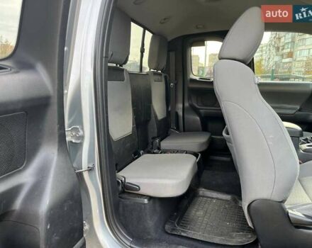 Серый Тойота Такома, объемом двигателя 3.46 л и пробегом 227 тыс. км за 18790 $, фото 9 на Automoto.ua