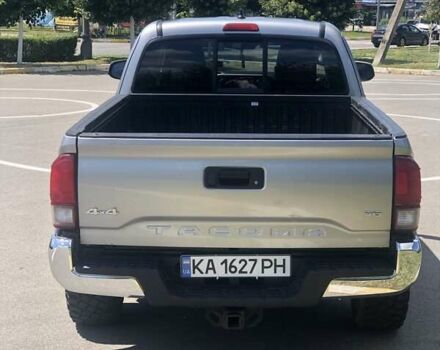Серый Тойота Такома, объемом двигателя 3.46 л и пробегом 226 тыс. км за 18500 $, фото 10 на Automoto.ua