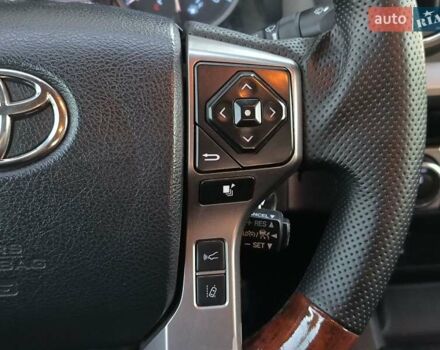 Серый Тойота Такома, объемом двигателя 3.46 л и пробегом 227 тыс. км за 18990 $, фото 24 на Automoto.ua