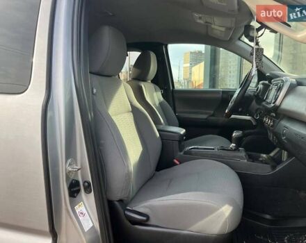 Серый Тойота Такома, объемом двигателя 3.46 л и пробегом 227 тыс. км за 18790 $, фото 10 на Automoto.ua