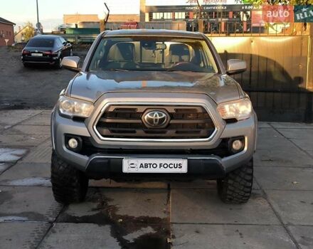 Серый Тойота Такома, объемом двигателя 3.46 л и пробегом 227 тыс. км за 18990 $, фото 1 на Automoto.ua