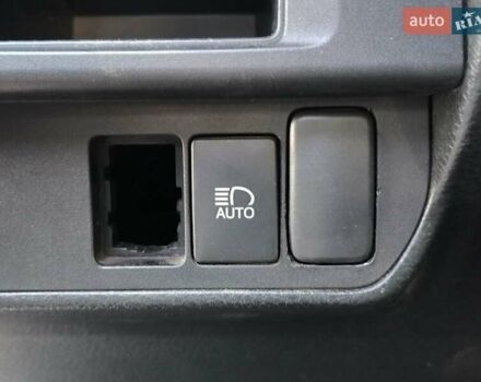 Серый Тойота Такома, объемом двигателя 3.46 л и пробегом 227 тыс. км за 18990 $, фото 22 на Automoto.ua