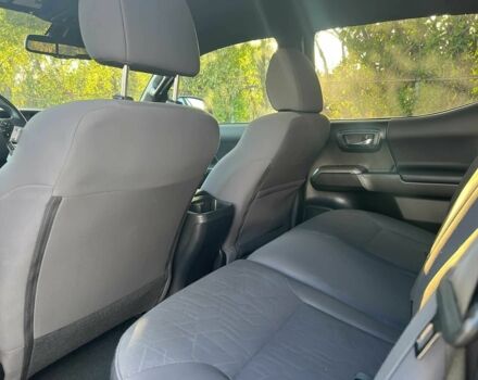 Серый Тойота Такома, объемом двигателя 3.5 л и пробегом 32 тыс. км за 25000 $, фото 10 на Automoto.ua