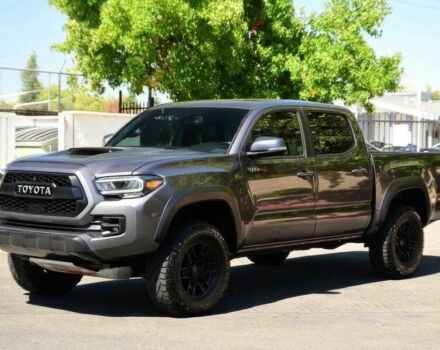 Серый Тойота Такома, объемом двигателя 3.5 л и пробегом 31 тыс. км за 19000 $, фото 2 на Automoto.ua