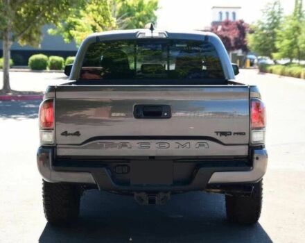 Серый Тойота Такома, объемом двигателя 3.5 л и пробегом 31 тыс. км за 19000 $, фото 4 на Automoto.ua