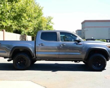 Серый Тойота Такома, объемом двигателя 3.5 л и пробегом 31 тыс. км за 19000 $, фото 5 на Automoto.ua