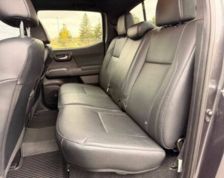 Серый Тойота Такома, объемом двигателя 3.5 л и пробегом 10 тыс. км за 23000 $, фото 9 на Automoto.ua