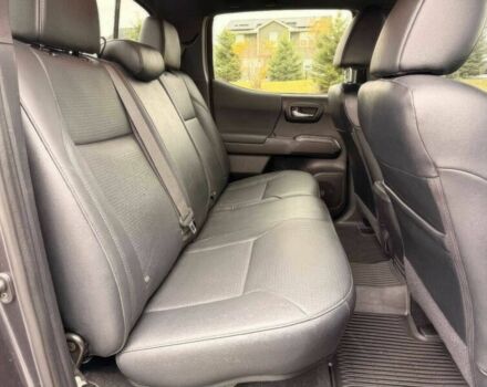 Серый Тойота Такома, объемом двигателя 3.5 л и пробегом 10 тыс. км за 23000 $, фото 10 на Automoto.ua