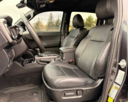 Серый Тойота Такома, объемом двигателя 3.5 л и пробегом 10 тыс. км за 23000 $, фото 8 на Automoto.ua