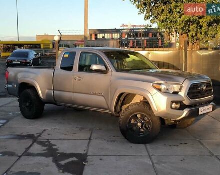 Серый Тойота Такома, объемом двигателя 3.46 л и пробегом 227 тыс. км за 18990 $, фото 1 на Automoto.ua
