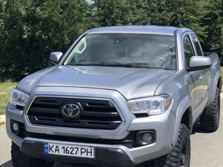 Сірий Тойота Такома, об'ємом двигуна 3.5 л та пробігом 226 тис. км за 17500 $, фото 1 на Automoto.ua
