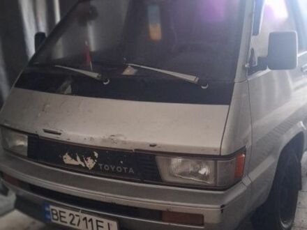 Сірий Тойота Таун Айс, об'ємом двигуна 2 л та пробігом 1 тис. км за 1500 $, фото 1 на Automoto.ua