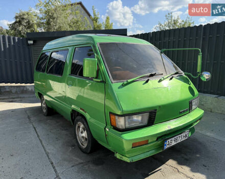 Зеленый Тойота Таун Айс, объемом двигателя 1.8 л и пробегом 100 тыс. км за 1999 $, фото 1 на Automoto.ua