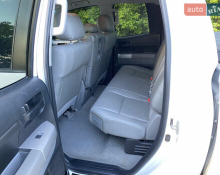 Білий Тойота Тундра, об'ємом двигуна 4.7 л та пробігом 157 тис. км за 16300 $, фото 21 на Automoto.ua