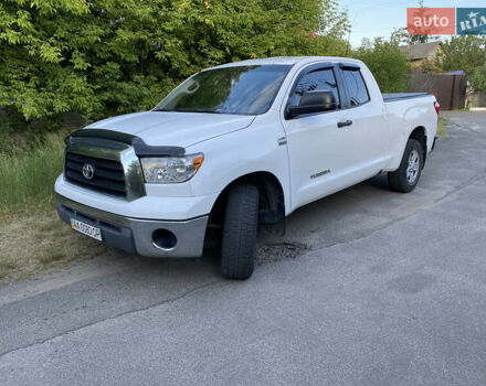 Білий Тойота Тундра, об'ємом двигуна 4.7 л та пробігом 157 тис. км за 16300 $, фото 11 на Automoto.ua