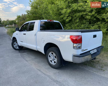 Білий Тойота Тундра, об'ємом двигуна 4.7 л та пробігом 157 тис. км за 16300 $, фото 10 на Automoto.ua