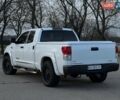 Белый Тойота Тундра, объемом двигателя 5.66 л и пробегом 150 тыс. км за 25000 $, фото 5 на Automoto.ua