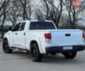 Белый Тойота Тундра, объемом двигателя 5.66 л и пробегом 150 тыс. км за 25000 $, фото 4 на Automoto.ua