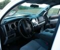 Белый Тойота Тундра, объемом двигателя 5.7 л и пробегом 210 тыс. км за 18500 $, фото 6 на Automoto.ua