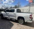 Белый Тойота Тундра, объемом двигателя 5.7 л и пробегом 192 тыс. км за 46700 $, фото 1 на Automoto.ua