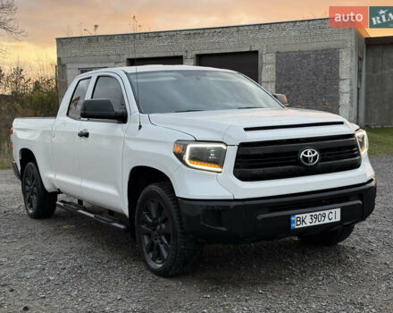 Белый Тойота Тундра, объемом двигателя 4.7 л и пробегом 120 тыс. км за 31500 $, фото 38 на Automoto.ua