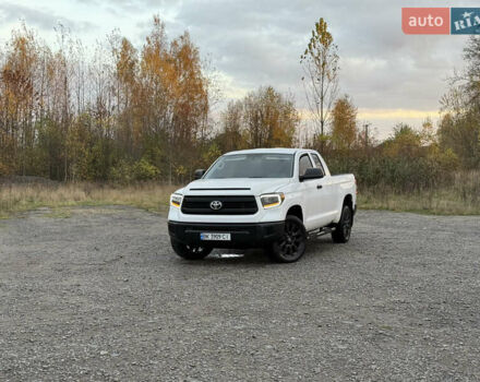 Белый Тойота Тундра, объемом двигателя 4.7 л и пробегом 120 тыс. км за 31500 $, фото 42 на Automoto.ua