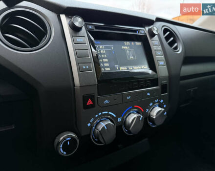 Белый Тойота Тундра, объемом двигателя 4.7 л и пробегом 120 тыс. км за 31500 $, фото 30 на Automoto.ua