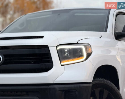 Белый Тойота Тундра, объемом двигателя 4.7 л и пробегом 120 тыс. км за 31500 $, фото 33 на Automoto.ua