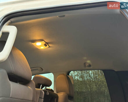 Белый Тойота Тундра, объемом двигателя 4.7 л и пробегом 120 тыс. км за 31500 $, фото 49 на Automoto.ua