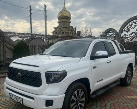 Білий Тойота Тундра, об'ємом двигуна 5.66 л та пробігом 8 тис. км за 52000 $, фото 4 на Automoto.ua