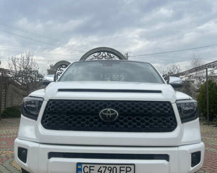 Білий Тойота Тундра, об'ємом двигуна 5.66 л та пробігом 8 тис. км за 52000 $, фото 2 на Automoto.ua