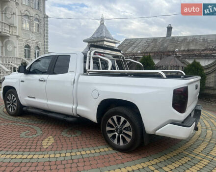 Білий Тойота Тундра, об'ємом двигуна 5.66 л та пробігом 8 тис. км за 52000 $, фото 13 на Automoto.ua