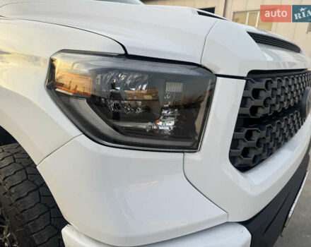 Белый Тойота Тундра, объемом двигателя 5.66 л и пробегом 142 тыс. км за 43700 $, фото 11 на Automoto.ua