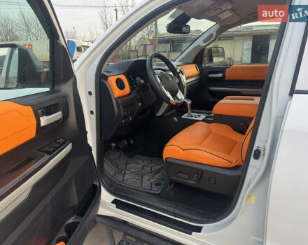 Белый Тойота Тундра, объемом двигателя 5.66 л и пробегом 142 тыс. км за 43700 $, фото 55 на Automoto.ua