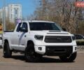 Белый Тойота Тундра, объемом двигателя 5.66 л и пробегом 148 тыс. км за 35500 $, фото 1 на Automoto.ua