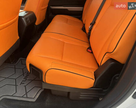 Белый Тойота Тундра, объемом двигателя 5.66 л и пробегом 142 тыс. км за 43700 $, фото 23 на Automoto.ua