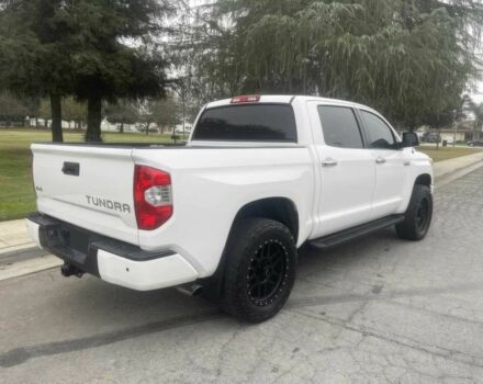 Белый Тойота Тундра, объемом двигателя 5.7 л и пробегом 39 тыс. км за 16500 $, фото 5 на Automoto.ua